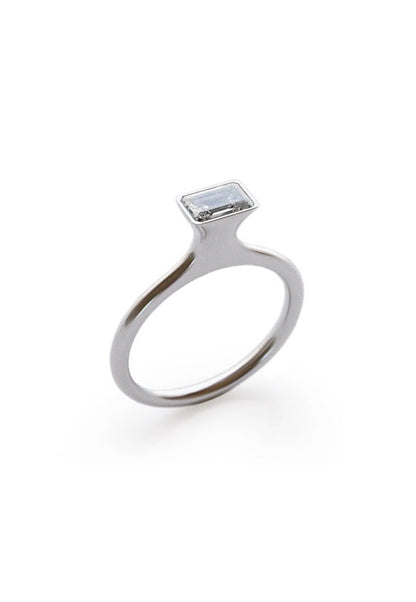 Emerald solitaire with Diamond - Gold