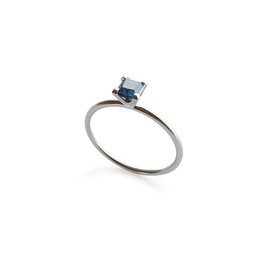 SOLITARIO SQUARE | pre-ordine