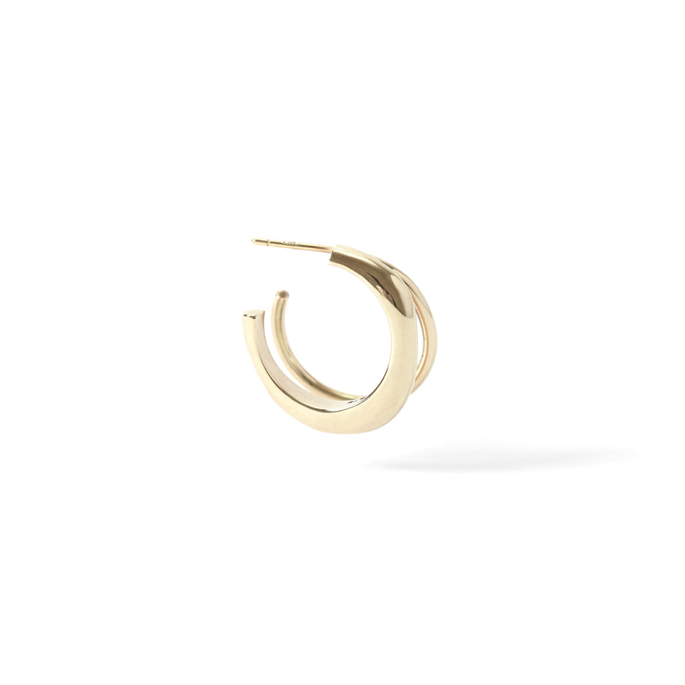orecchino formato da due cerchi design minimal made in italy