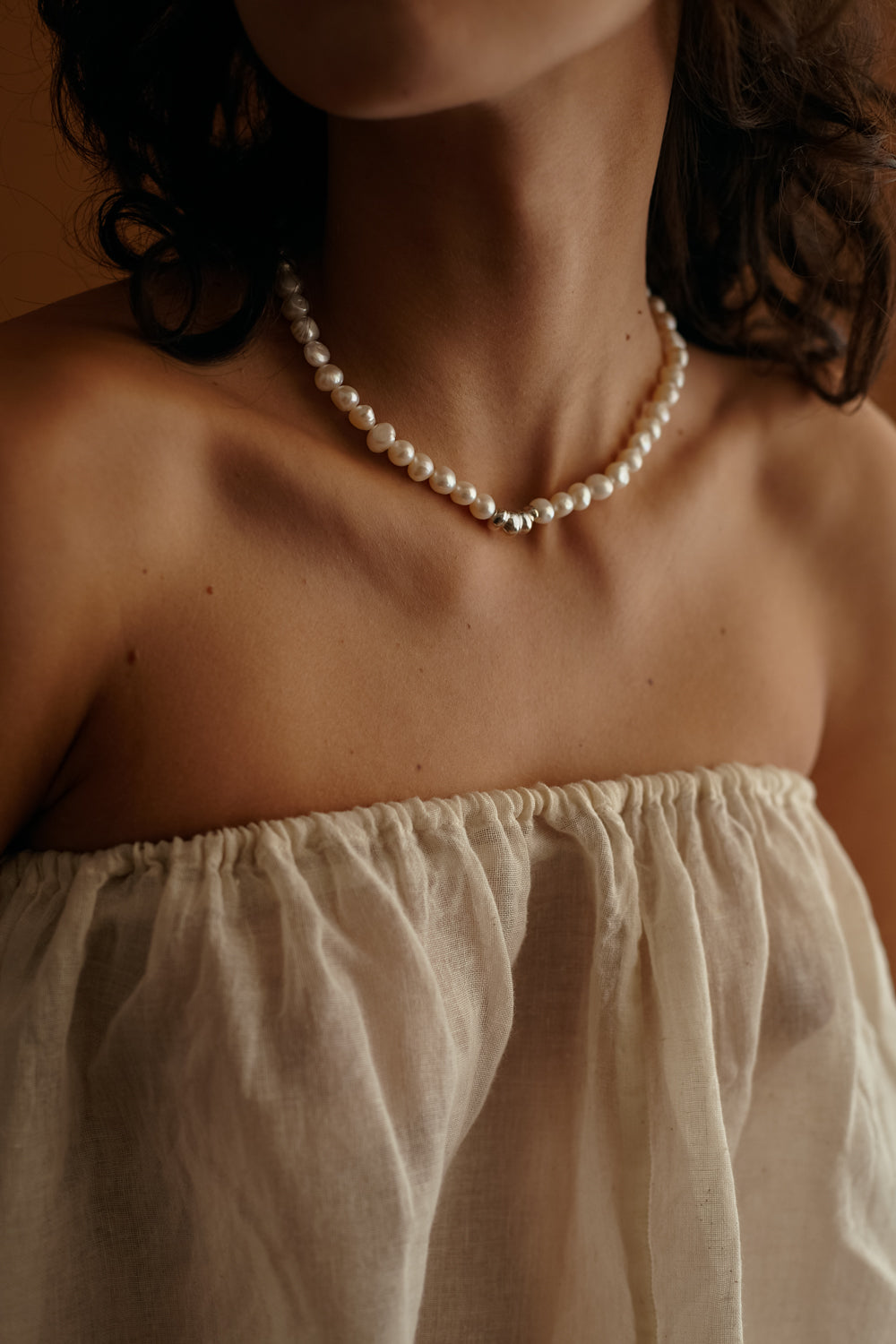 ETNS05. PEARL NECKLACE/MEDIUM - SILVER